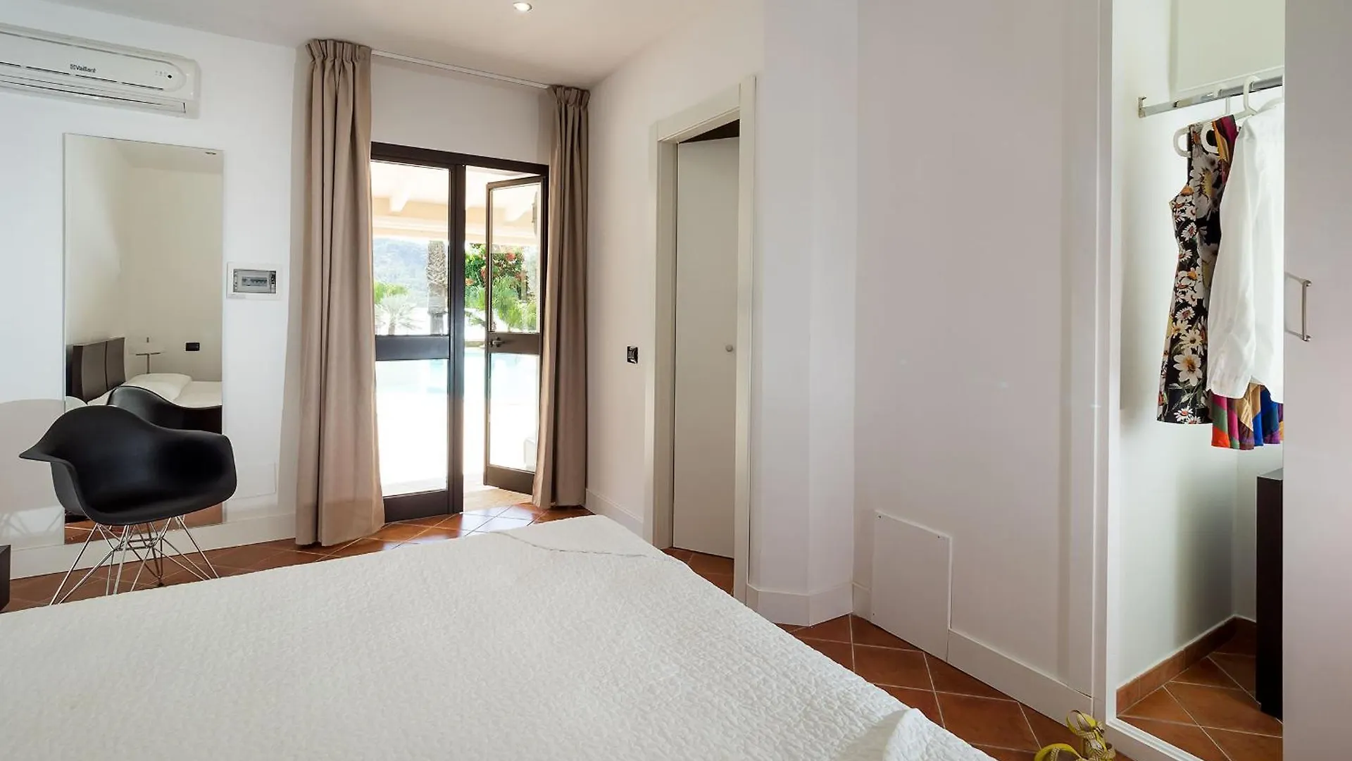 Agora Villa Agrigento 0*,  İtalya