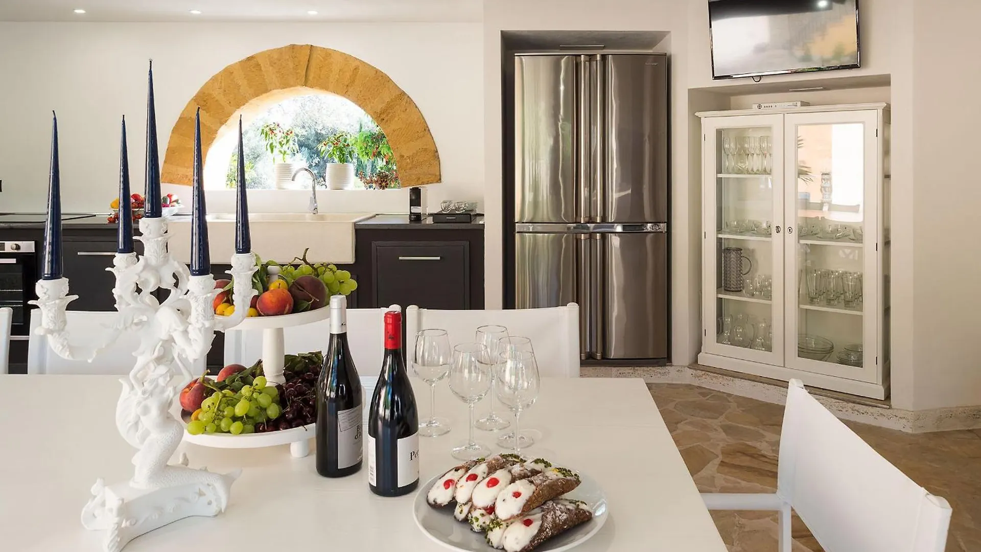 Agora Villa Agrigento 0*,