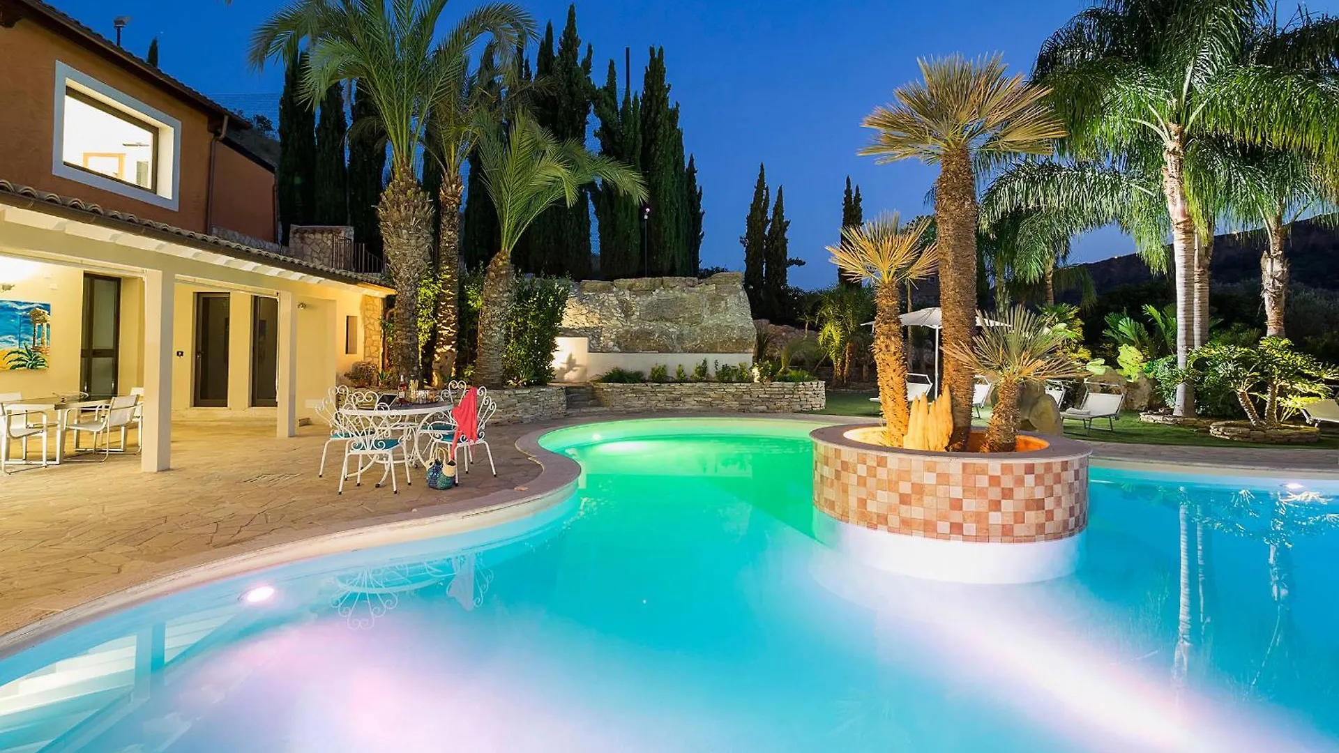 Agora Villa Agrigento 0*,
